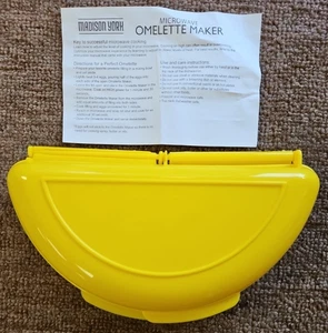 Madison York 3-4 Egg Microwave Omelet Maker - Picture 1 of 3