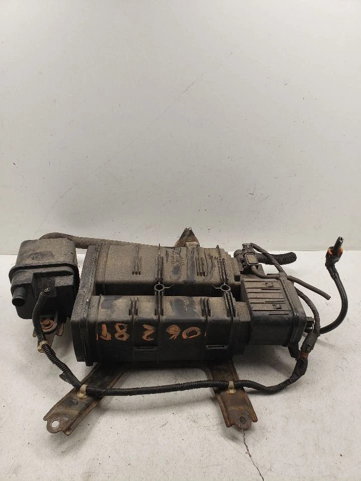 Bote de vapor de combustible MDX 2005 1419991 Foto 1 de 4