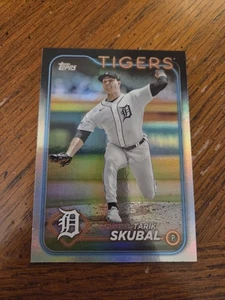 2024 Topps Series 1 Tarik Skubal #294 Rainbow Foil Tigers - Picture 1 of 2