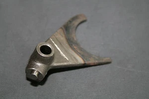 Nuevo brazo de horquilla selector de engranajes genuino Aprilia Rotax 1er-4to AP0258757 - Imagen 1 de 1