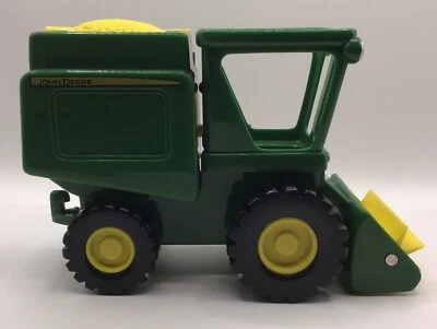 Tomy Fun On The Farm John Deere Combine Harvester - Image 1 of 4