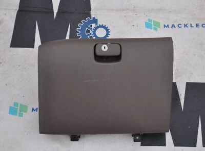 Guantera delantera derecha Toyota Sequoia 2005 compartimento de almacenamiento para guantes derecho Foto 1 de 4