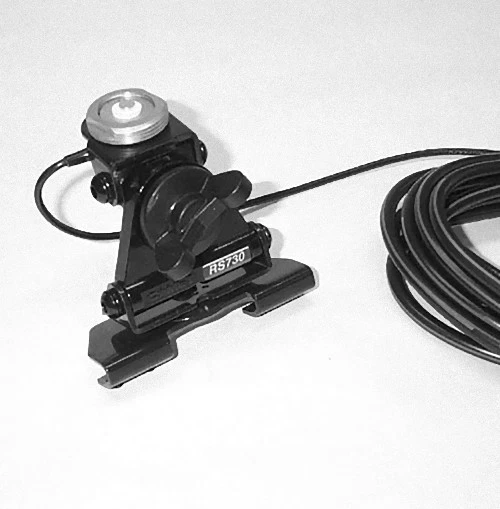 COMET CP-5NMO Universal Lip mount, 3-axis adjustable, NMO, 16ft coax - Image 1 of 1
