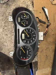 Subaru Impreza Wrx Bugeye Bug Eye Dash Cluster Clocks Speedo - Picture 1 of 1