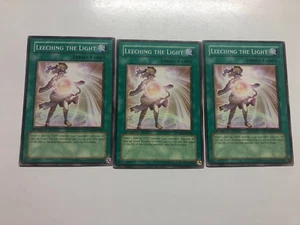 USA Seller Yugioh 3 X LEECHING THE LIGHT TSHD-EN061 1ST ED Playset NM - Picture 1 of 1