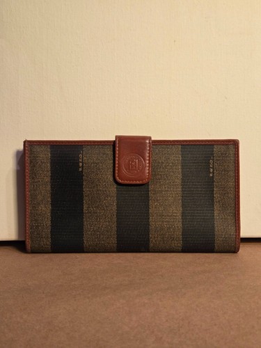 •Portafoglio a scatto bif in tela rivestito con pequin tabacco Fendi