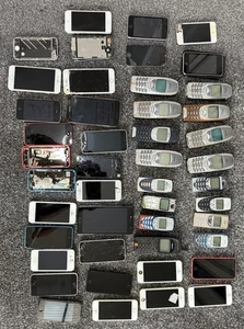 Job Lot Untested Faulty Mobile Phones ***SPARES & REPAIRS***. NO RESERVE (7) - Photo 1 sur 6