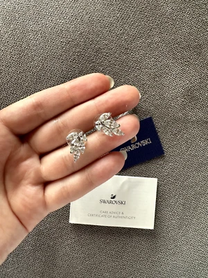 Orecchini Swarovski a Forma di Foglia con Cristalli - Eleganti, Originali - Immagine 1 di 2