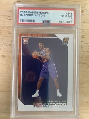 2018 Panini NBA Hoops Deandre Ayton Rookie Base PSA 10 Rc Phoenix Suns - Image 1 of 4