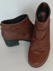 Sanita Genuine Leather Sz 11.5 US 42EU Zip Up Ruched Pleated Ankle Boots - Picture 1 of 9