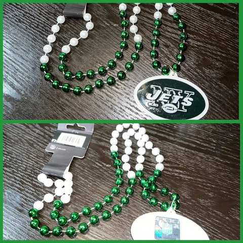 🏈NEW YORK JETS NFL MARDI GRAS SPORT BEADS NECKLACE WITH MEDALLAN🏈 Cover