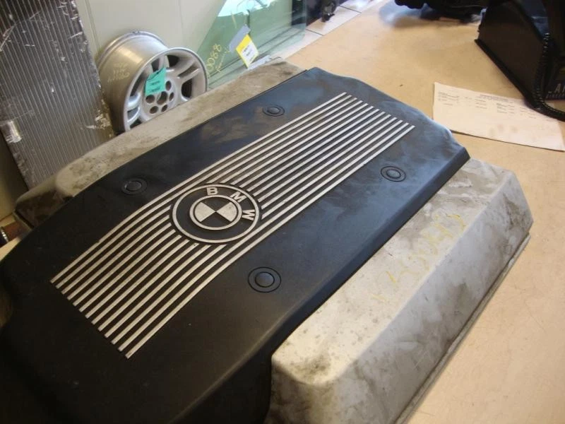 740I 2001 发动机保护套 232556 — 第 1/4 张图片