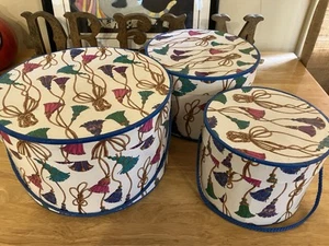 Juego de 3 borlas coloridas de almacenamiento decorativas cajas sombrero anidación de colección XLNT ESTADO - Imagen 1 de 5