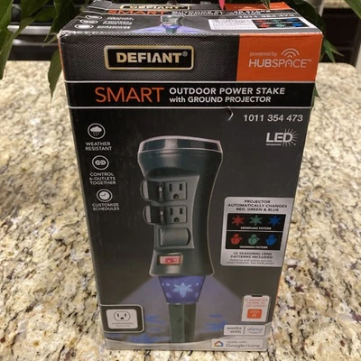 Temporizador de estaca de alimentación inteligente para exteriores de 4 pies y 6 salidas Defiant con luces navideñas Foto 1 de 4