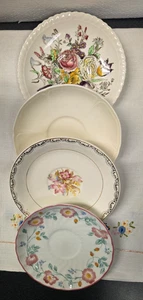 Vintage Desajuste China Rosa Flores y 1 PLATILLO CREMA MACIZA ~ Juego de 4 - Imagen 1 de 13