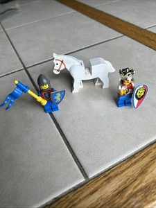 Lego Vintage Castle Royal Knights King Minifigur, Ritter und Pferd, 12 Stück - Bild 1 von 7