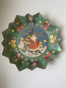Vintage 12" Cardboard Bowl with Christmas & Santa Claus Theme - Made in Germany - Picture 1 of 13