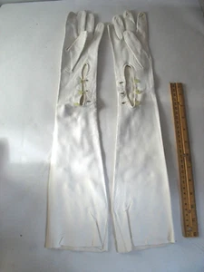 Vintage DAMEN weiße LEDER 20" LANGE OPERNHANDSCHUHE Italien mit Perlenknöpfen 6 1/2 - Bild 1 von 6