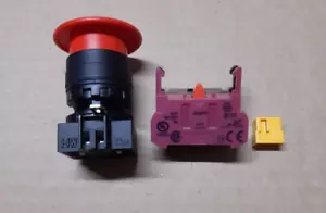 IDEC HW-F01 and 40mm Mushroom Stop Button - Picture 1 of 7