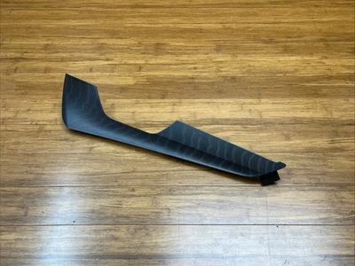 Audi A6 C8 2019-2023 panel de puerta delantera derecha moldura 4K5867410F OEM Foto 1 de 4