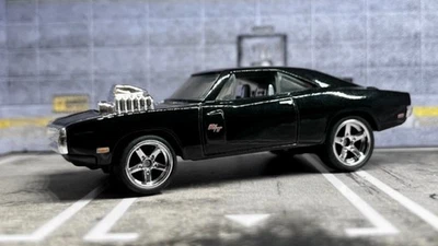 Dodge Charger R/T '70 negro personalizado • Hot Wheels 2025 • Cromo Real Riders Foto 1 de 4