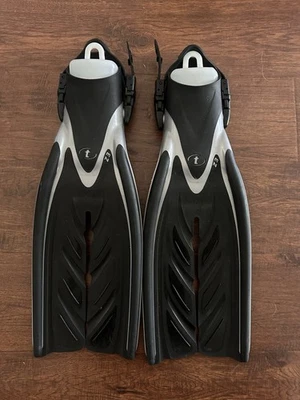 ALETAS DE BUCEO TUSA NATURES WING X-PERT ZOOM Z3 TALLA XS-S (5-7) ¡Excelente! Foto 1 de 4