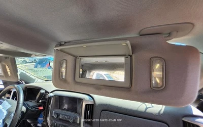 CHEVROLET SILVERADO 1500 ПИКАП 2014-2019 ПРАВЫЙ СОЛНЦЕЗАЩИТНЫЙ КОЗЫРЕК КЛАССИЧЕСКИЙ СТИЛЬ 1703907 - Изображение 1 из 4