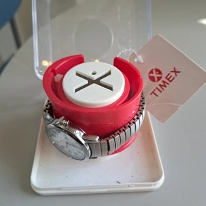 TIMEX T20461 Easy Reader Herren Silber Erweiterungsuhr INDIGLO Tag/Datum NEU - Bild 1 von 4