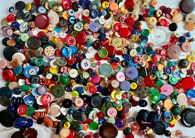 Vintage Colorful Plastic Buttons - approx 1000 Buttons - Free US Shipping - Image 1 of 4