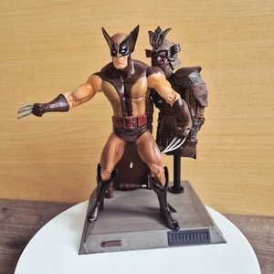 Marvel Diamond Select Wolverine Action Figure & Diorama Base 2009 Brown Suit - Picture 1 of 5