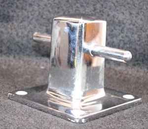 VTG Samson Post Boat Cleat Mooring Bit 4"x6" across base is 4.5x4.5 Chrome/Brass - Picture 1 of 5