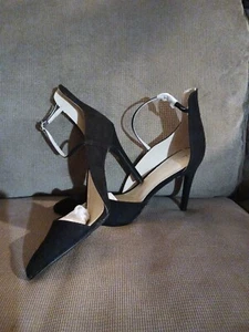 MIA Mona Black Nova Suede Pointed Toe Style NM2289 Size 9 - Picture 1 of 9