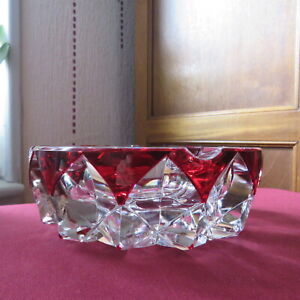 cendrier en cristal de saint louis de couleur rouge Ø 15 cm