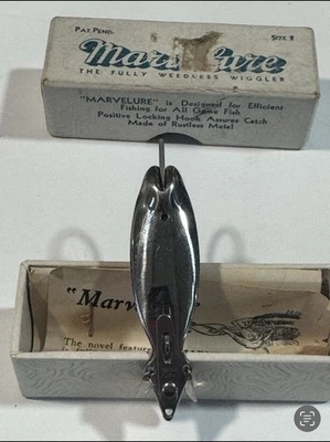 Cuchara Marvelure Red Wiggler Mouse, sin malezas, señuelo raro con caja y papeleo  Foto 1 de 3