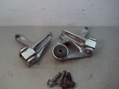 Пара подножек для пассажиров с болтами для Yamaha YZF 750 1993 - 1998 Y133 - Изображение 1 из 4