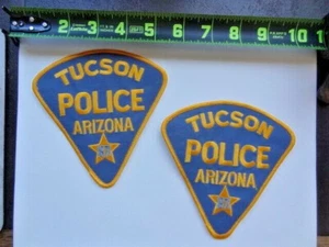 2 = Set toppe piatte blu giallo Tucson, Arizona AZ Police PD 1871 usato - Foto 1 di 2
