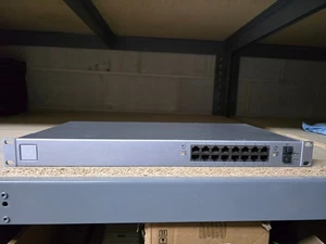 Ubiquiti UniFi US-16-150W Managed 16-Port (RJ-45) PoE+ 1U Gigabit Switch - Afbeelding 1 van 4