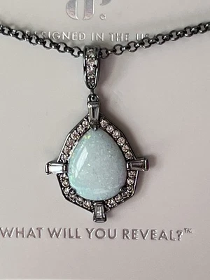 Collar Bomb Party Octubre 2025 Flor Celestial NK16730 Ópalo/Hematita Foto 1 de 4