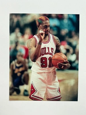 Foto de 8 x 10 Dennis Rodman Chicago Bulls de la década de 1990 Foto 1 de 2