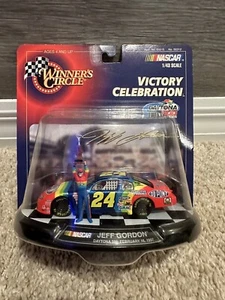 Winner's Circle - Victory Celebration Jeff Gordon 1997 Trophy Daytona 500 NASCAR - Picture 1 of 4