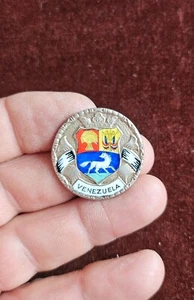 SMALL VINTAGE HAND MADE ENAMEL BADGE # VENEZUELA - Picture 1 of 5
