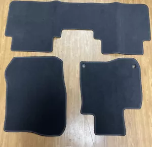 OEM Black Carpet Mats for Honda CR-V 2018-2023 - Picture 1 of 14