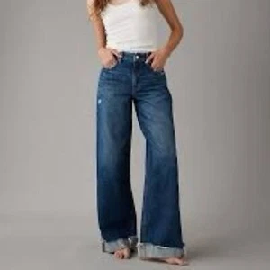 NWT American Eagle Jeans-Multiple sizes - Picture 1 of 4