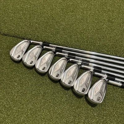 Juego de hierros Wilson Staff 2021 modelo CB 4-PW con ejes DG S300 (rígidos) Foto 1 de 4