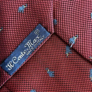 UNBRANDED MENS TEXTURED ELEPHANT MOTIF SILK DEEP RED TIE MADE IN ITALY Y4 - Picture 1 of 11