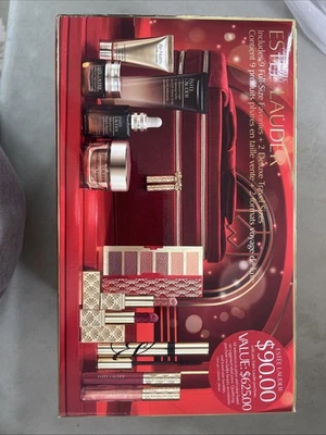 Juego de estuche de viaje Estee Lauder 2024 valor $625 tamaño completo/2 tamaño de viaje Foto 1 de 4
