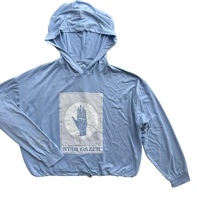 Sudadera con capucha Charlotte Russe para mujer S azul claro Star Gazer Galaxy recortada con cordón cintura Foto 1 de 4