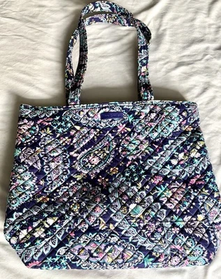 BOLSO DE MANO VERA BRADLEY “PAISLEY FRANCÉS” EXCELENTE ESTADO USADO CIERRE A PRESIÓN. Foto 1 de 4