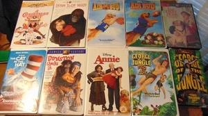 Menge 10 VERSCHIEDENE Familienfilm VHS Bänder - George of the Jungle Air Bud + - Bild 1 von 1