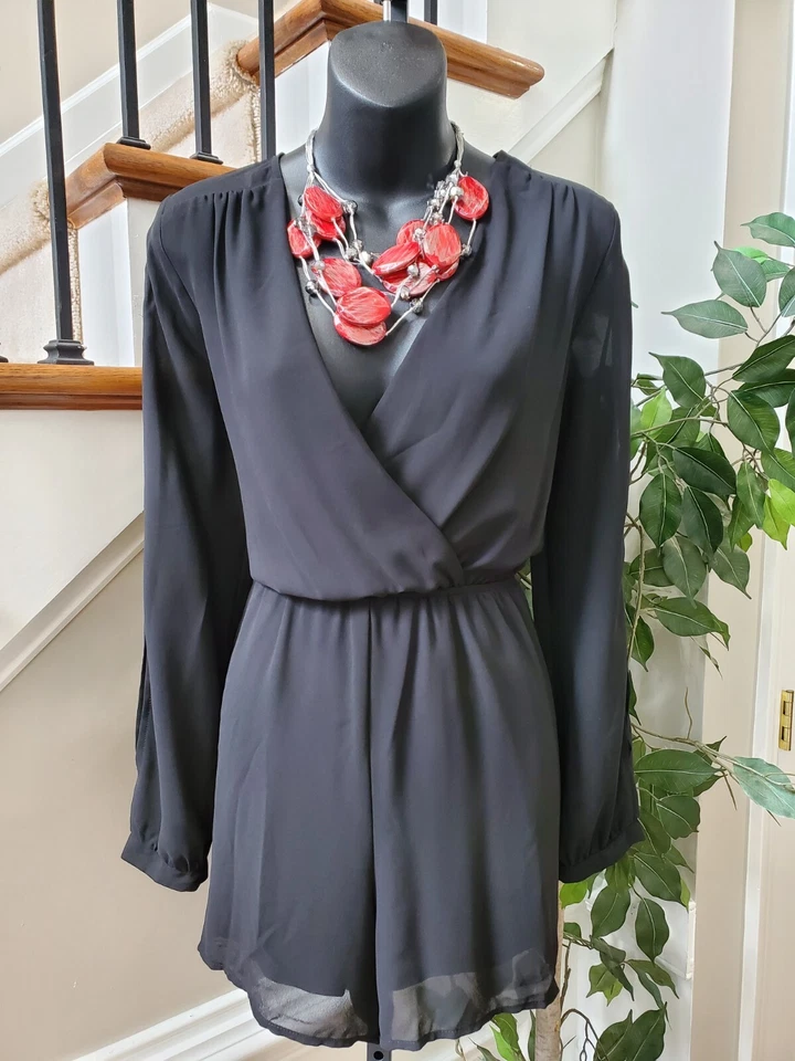 Romper Monteau Feminino Preto 100% Poliéster Manga Longa Decote V Tamanho Grande - Imagem 1 de 4